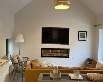 The Coach House, Clonakilty - Clonakilty - Living room