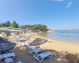 Rainbow Bay Ozdere Nature And Beach Hote - Gümüldür Cumhuriyet - Strand