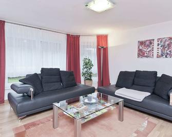 Furnished Apartment In Nieheim Germany Near Forest - Nieheim - Sala de estar