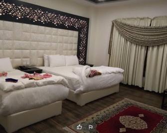 Hotel Home - Naran - Bedroom