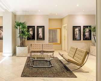Rockefeller By Slaviero Hotéis - Curitiba - Lobby