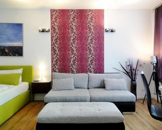 Apartments Rummelsburger Bucht am Ostkreuz - Berlin - Wohnzimmer