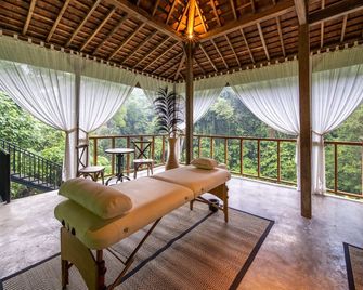 Exceptional 9br Incredible Jungle View, River Access - Ubud - Balcón