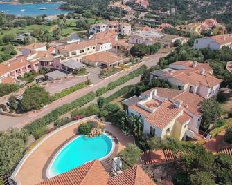 Beautiful Giardino Degli Oleandri-1bedapt B4 Prem - Liscia di Vacca - Piscine