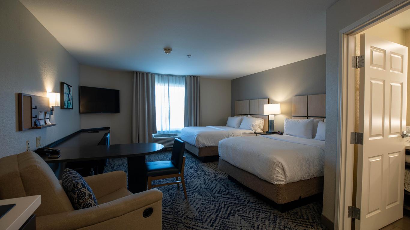Candlewood Suites St. Joseph