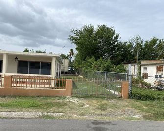 Miriam and Junito House - Salinas - Edificio