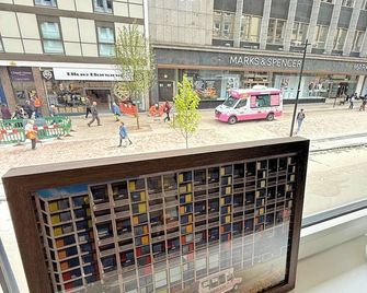 Central Sheffield 1 Bed Flat, Sleeps 3, City Views, Full Kitchen - Sheffield