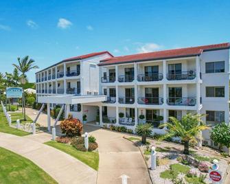 L'Amor Holiday Apartments - Yeppoon - Building