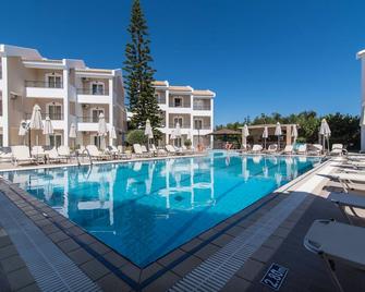 Maistrali Hotel Zante - Tragaki - Pool