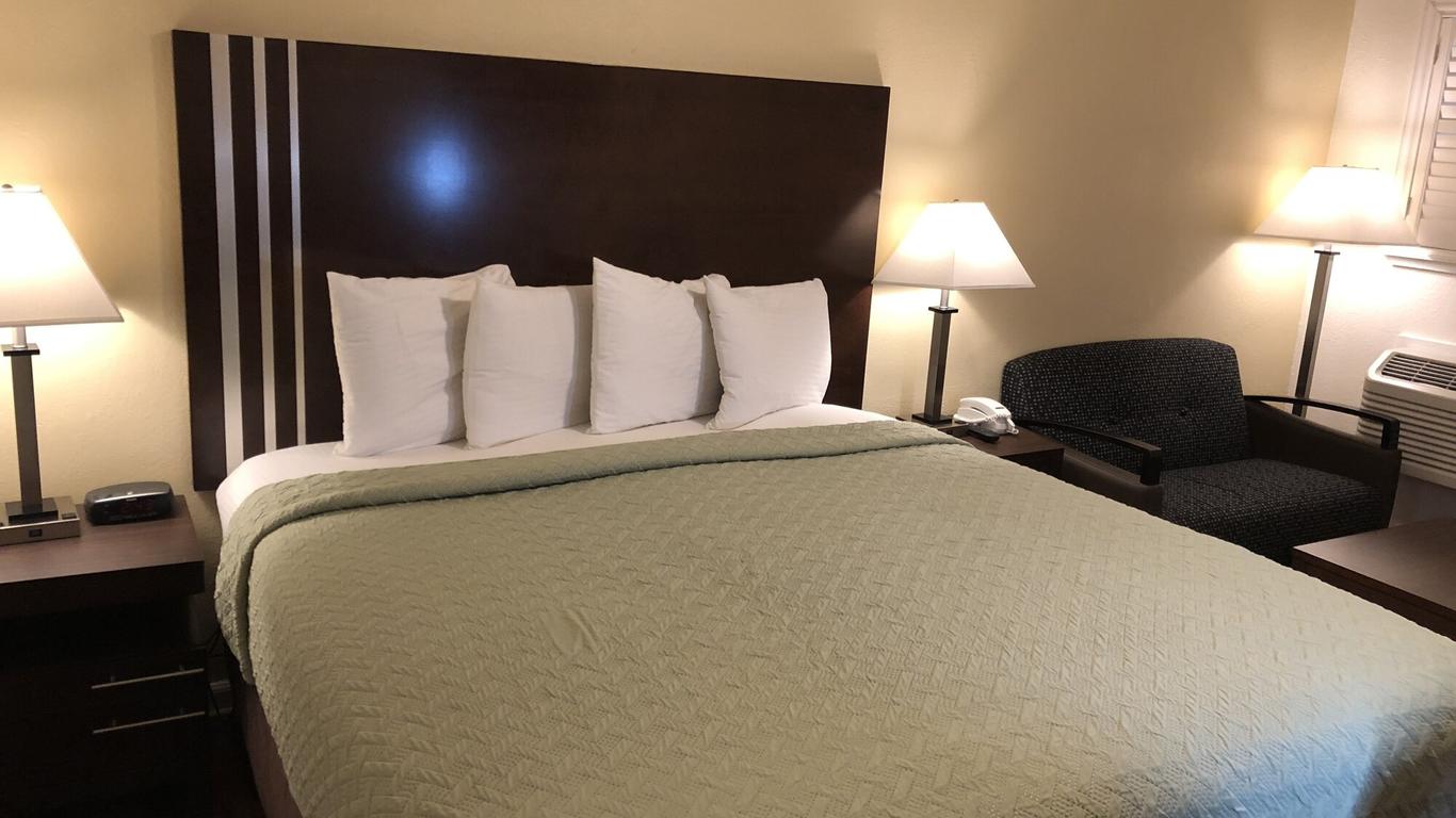 Lombard Plaza Motel