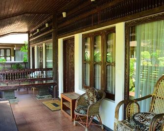 Palm Tree Heritage - Varkala - Balcón