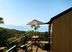 Great Deluxe Cabin with Great View in Sumba - Waikabubak - Balkon