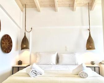 Alkestis Studios - Lixouri - Schlafzimmer