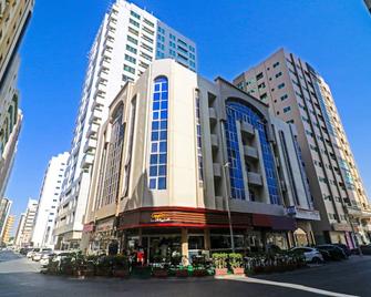 OYO 149 Sun Rise Hotel Apartment - Sharjah - Building