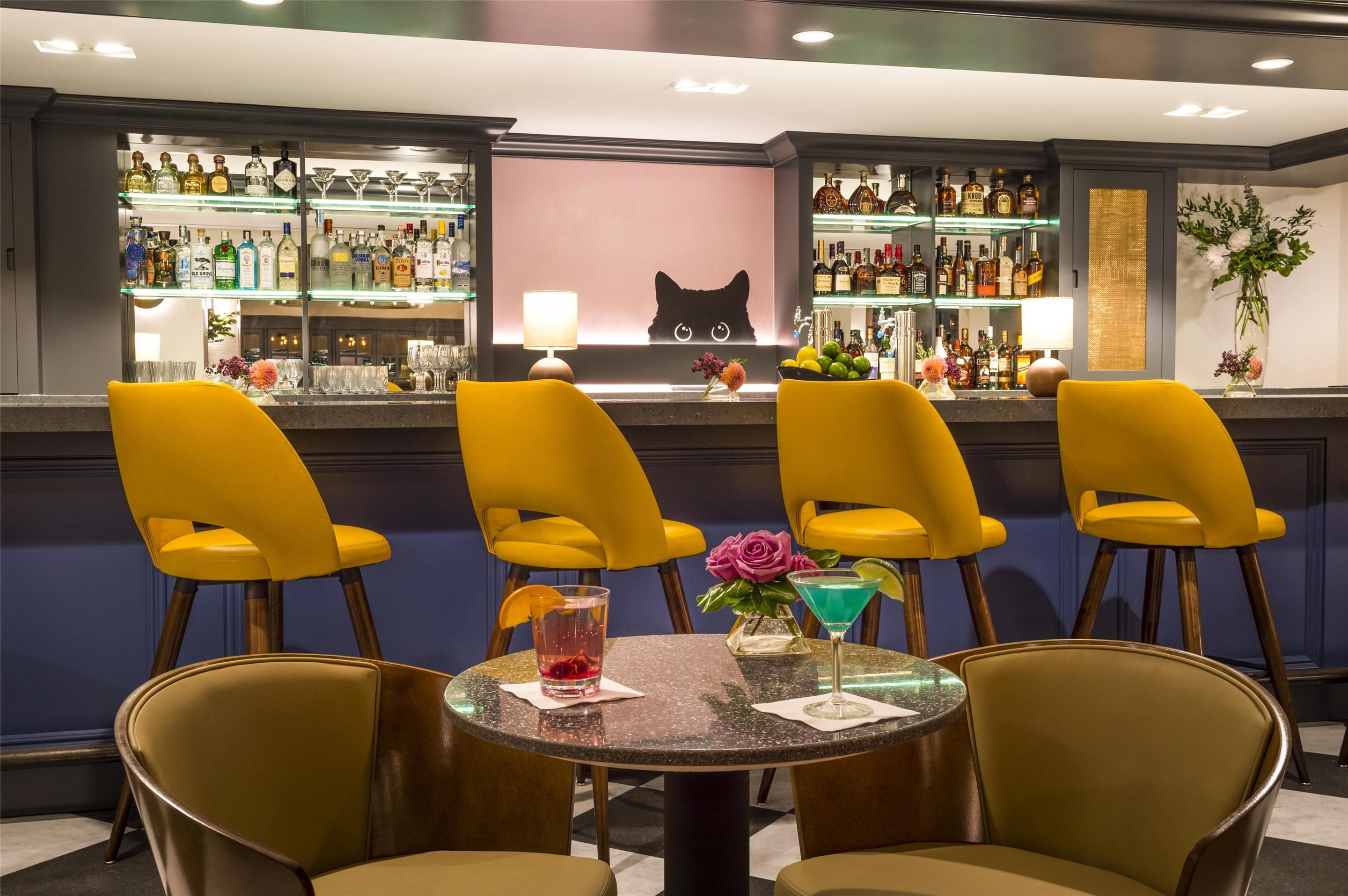 Warwick Denver - דנבר - בר