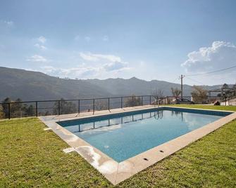 Quintinha de Pinouco - Resende - Piscine