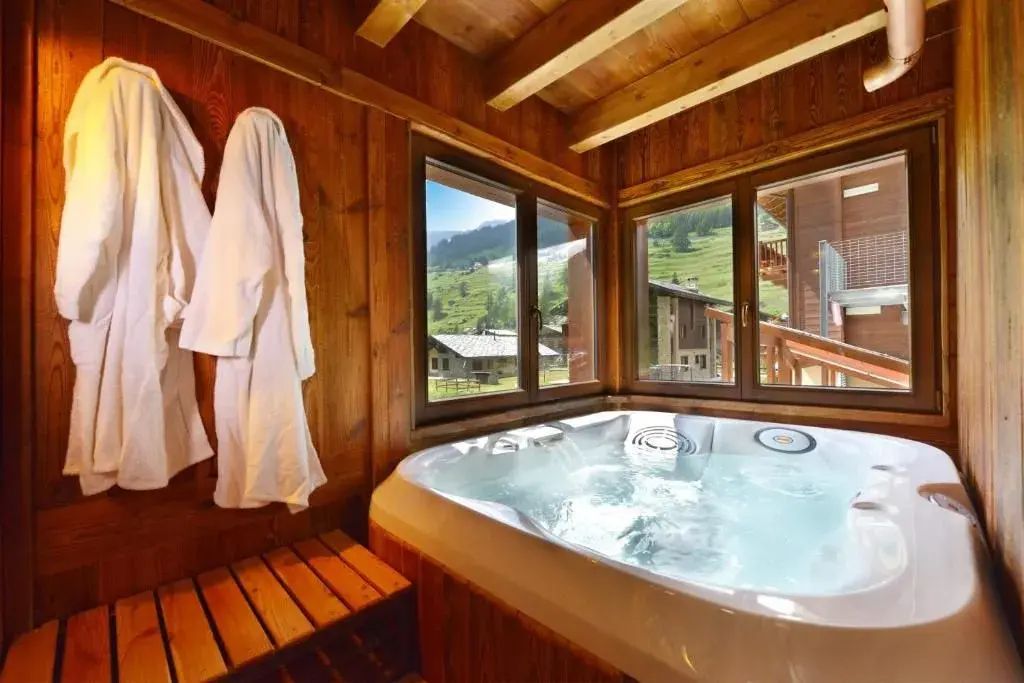 Hotel Le Petit Abri - Champoluc