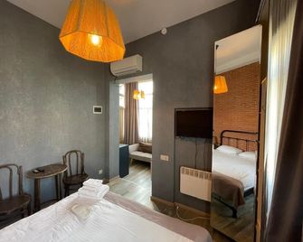 Apartment Tamarioni - Tiflis - Schlafzimmer