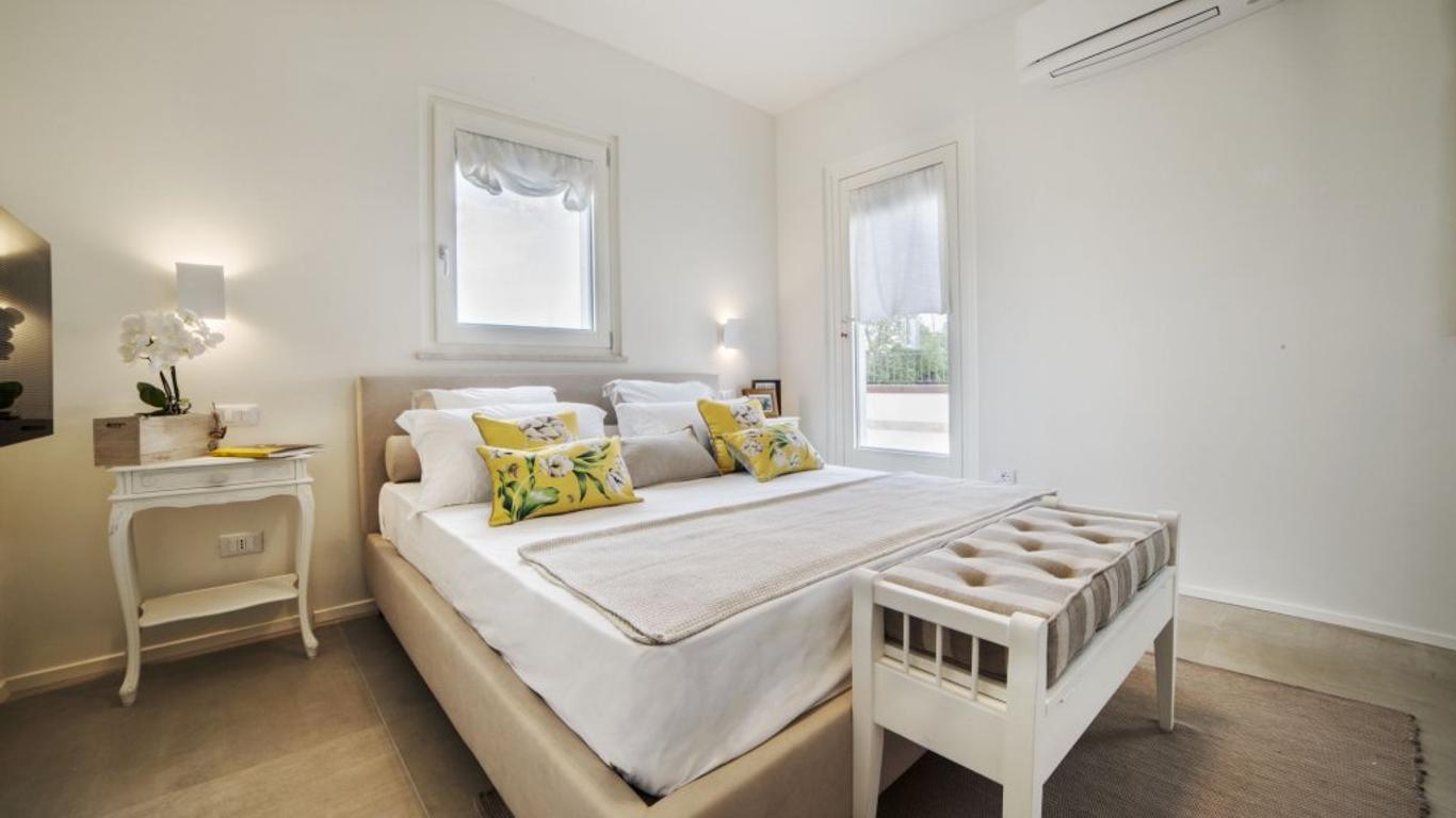 Riviera Carducci Rooms