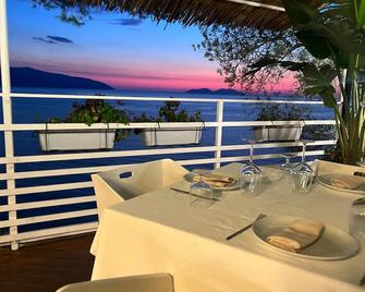 Le Palazzine Hotel - Vlorë - Balcón