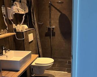 Campin Hotel - Amsterdã - Banheiro