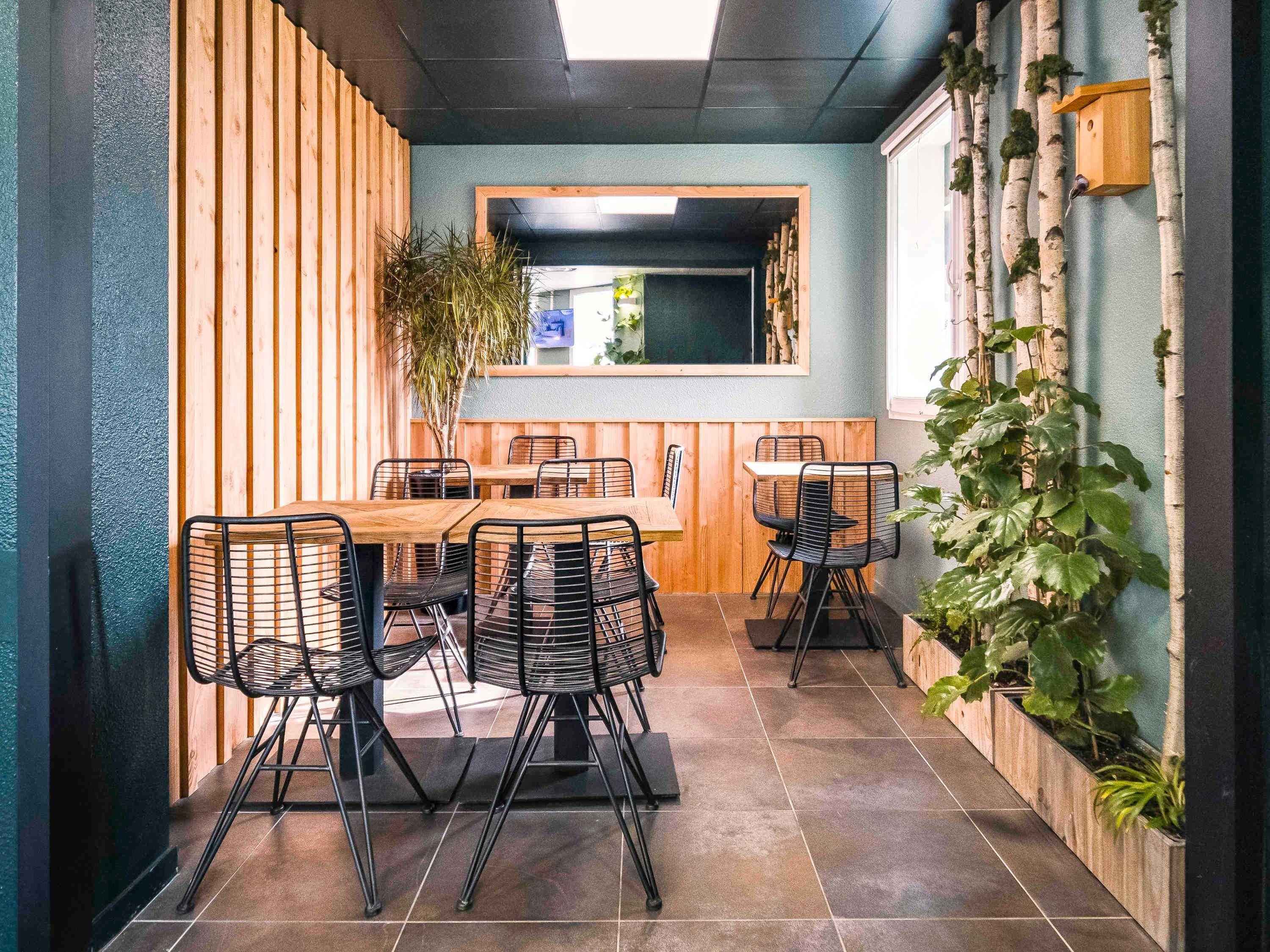 إيبيس بدجيت بوردو إيوربورت - ميرينياك - مبنى