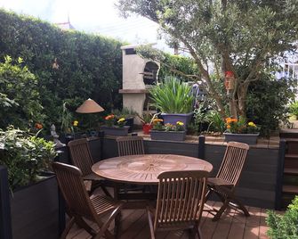 St-Malo seaside house - Cl 3 100 m from the beach, 30 km from Mont St Michel - Saint-Malo - Patio