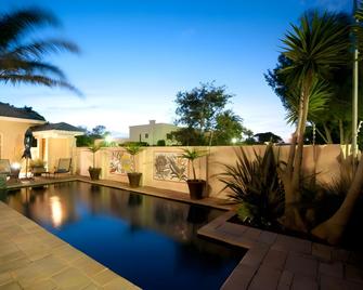 Cape Flame Guest House - Port Elizabeth - Havuz