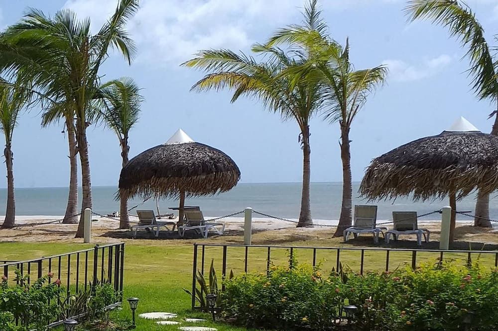 Beach Front & Garden Contemporary Apartment - Punta Chame - Playa