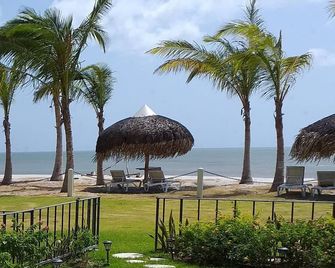 Beach Front & Garden Contemporary Apartment - Punta Chame - Playa