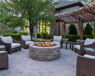 Staybridge Suites Kalamazoo By IHG - קאלאמאזו - פטיו