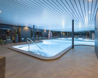 Club Hotel rooms only - by Mountain Hotels - Davos - Havuz