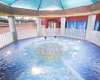 Hotel Los Olivos Spa - Oaxaca de Juárez - Piscina