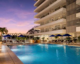 Courtyard By Marriott Santa Marta Resort - Santa Marta - Svømmebasseng