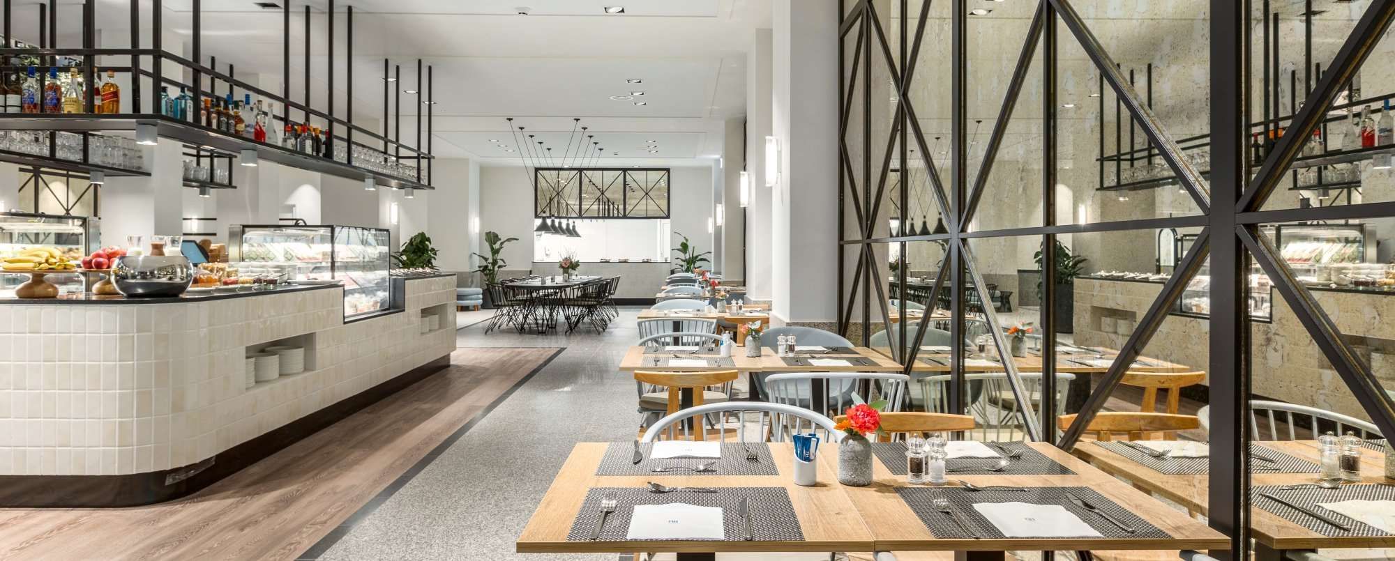 إن إتش سيتي سنتر أمستردام - امستردام - مطعم