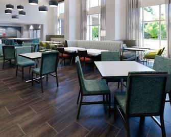 Hampton Inn & Suites by Hilton Louisville East Oxmoor - Louisville - Restaurant