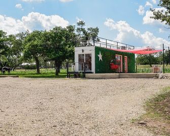 Best Little Fredericksburg Bed And Break - Kerrville - Budova