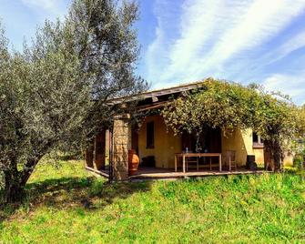 Agriturismo Casa Caponetti - Tuscania - Gebäude