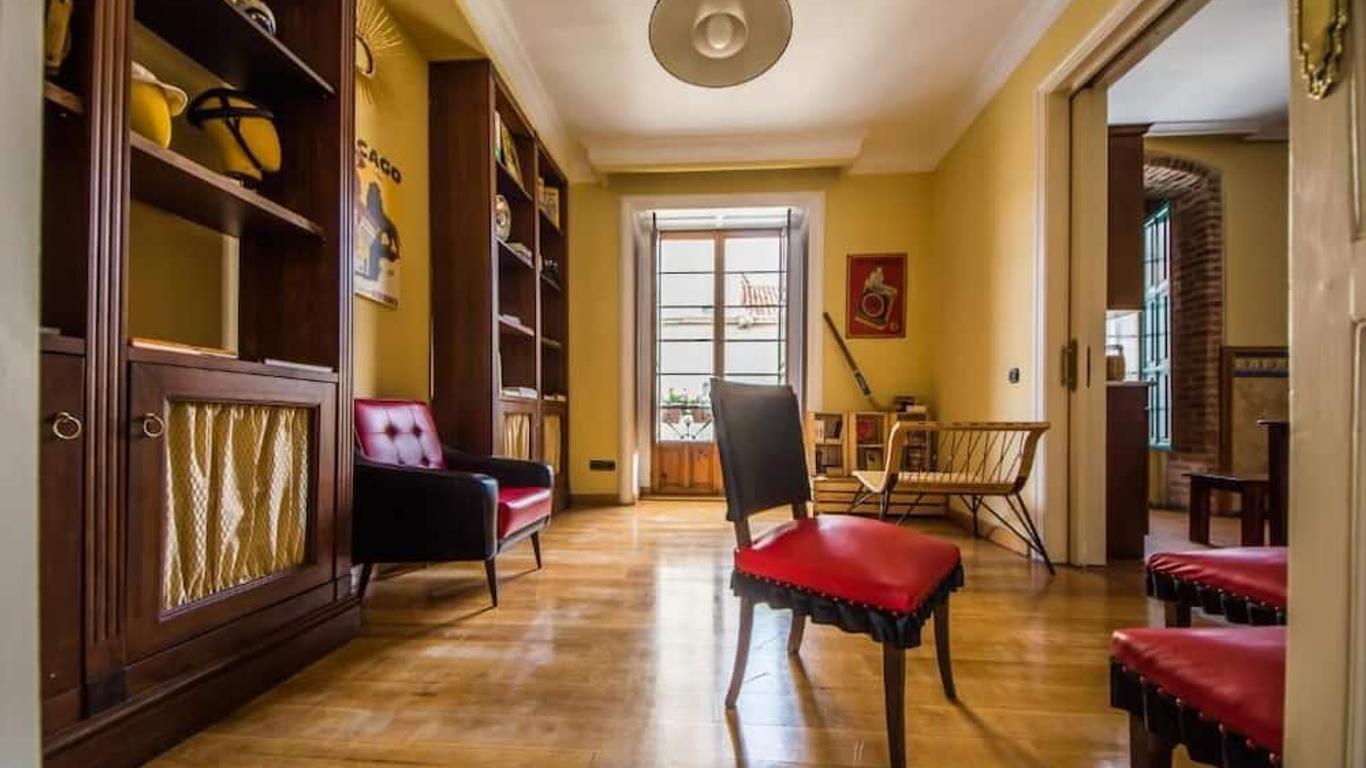 Hostel Covent Garden by gaiarooms