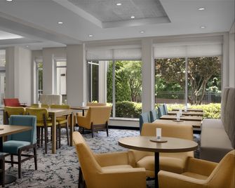 Hilton Garden Inn Greensboro Airport - גרינסבורו - חדר אוכל