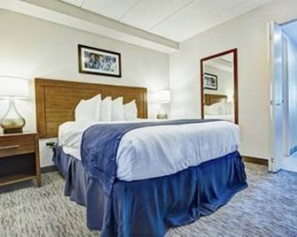 Stay right on Thames Street -The heart of Newport- ON the Water - Newport - Habitación