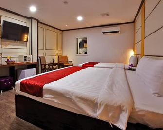 Horizon Hotel - Subic - Bedroom
