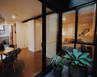 The Warehouse Apartments - Geelong - Dining room