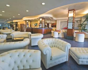 Hotel Foschi-Peninsula - Bellaria-Igea Marina - Oleskelutila