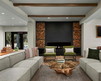 The Inelle, Oakhurst Yosemite, a Tribute Portfolio Hotel - Oakhurst - Lounge