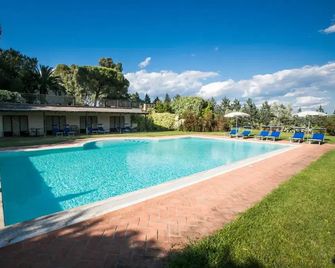 Colle Cavalieri - Country House - Gavorrano - Басейн