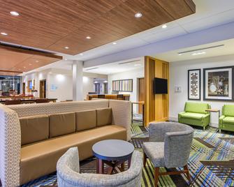 Holiday Inn Express & Suites - La Grange, An IHG Hotel - La Grange - Lounge