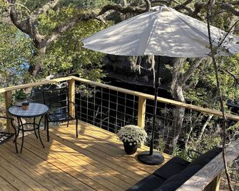 Charming 2-2 cabin in White Springs on the Suwannee River and Florida trail. - White Springs - Balcón