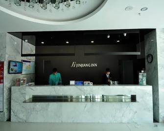 Jinjiang Inn Quanzhou Donghai Thaihot Plaza - Quanzhou - Front desk