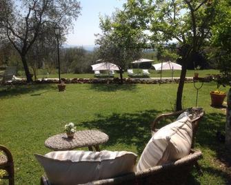 La Canonica DI San Michele - Monteriggioni - Binnenhof